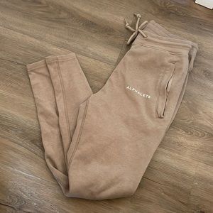 Aplhalete joggers size small